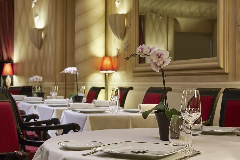 מלון Maison Astor Paris, Curio Collection By Hilton פריז