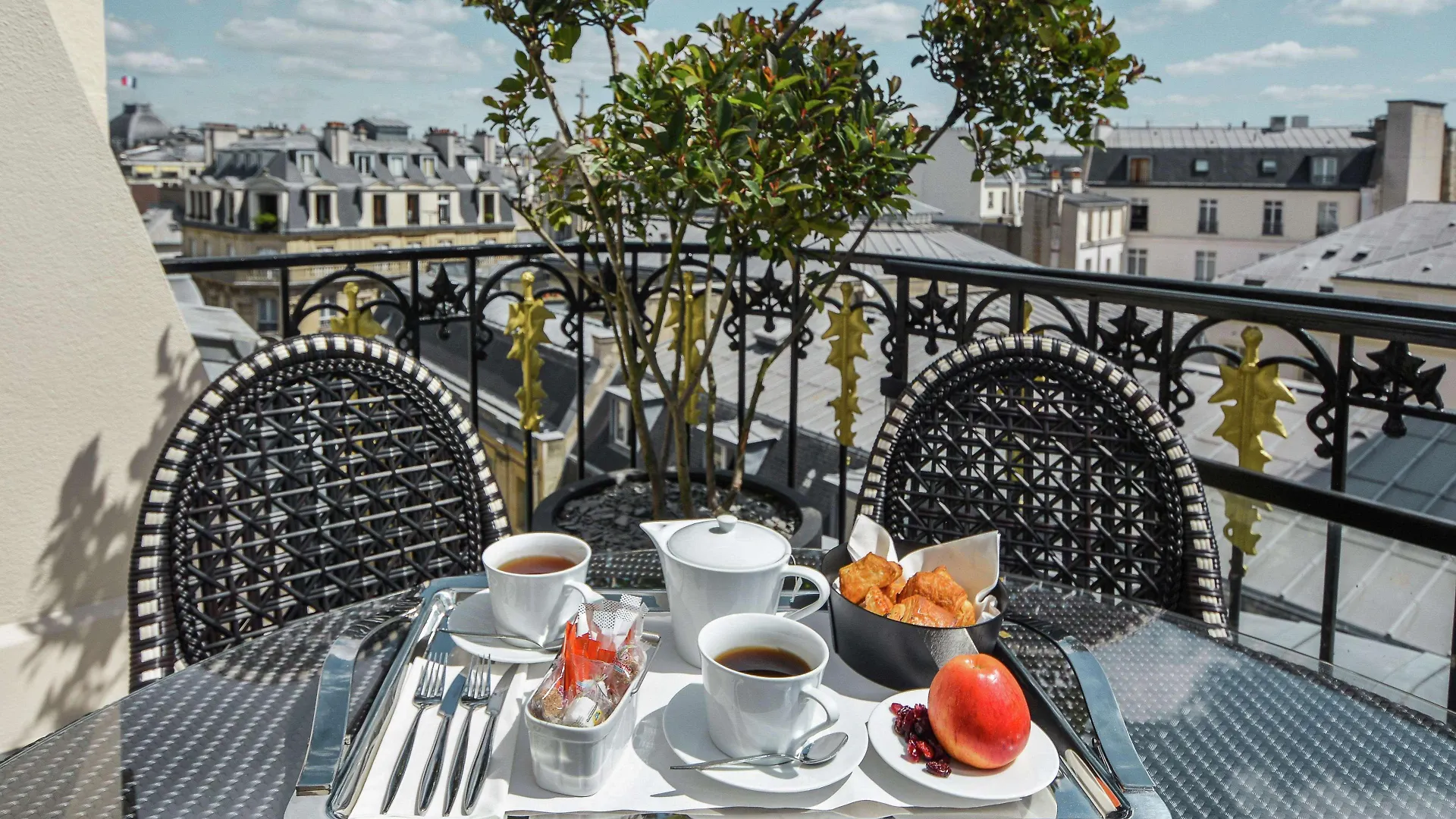 Maison Astor Paris, Curio Collection By Hilton