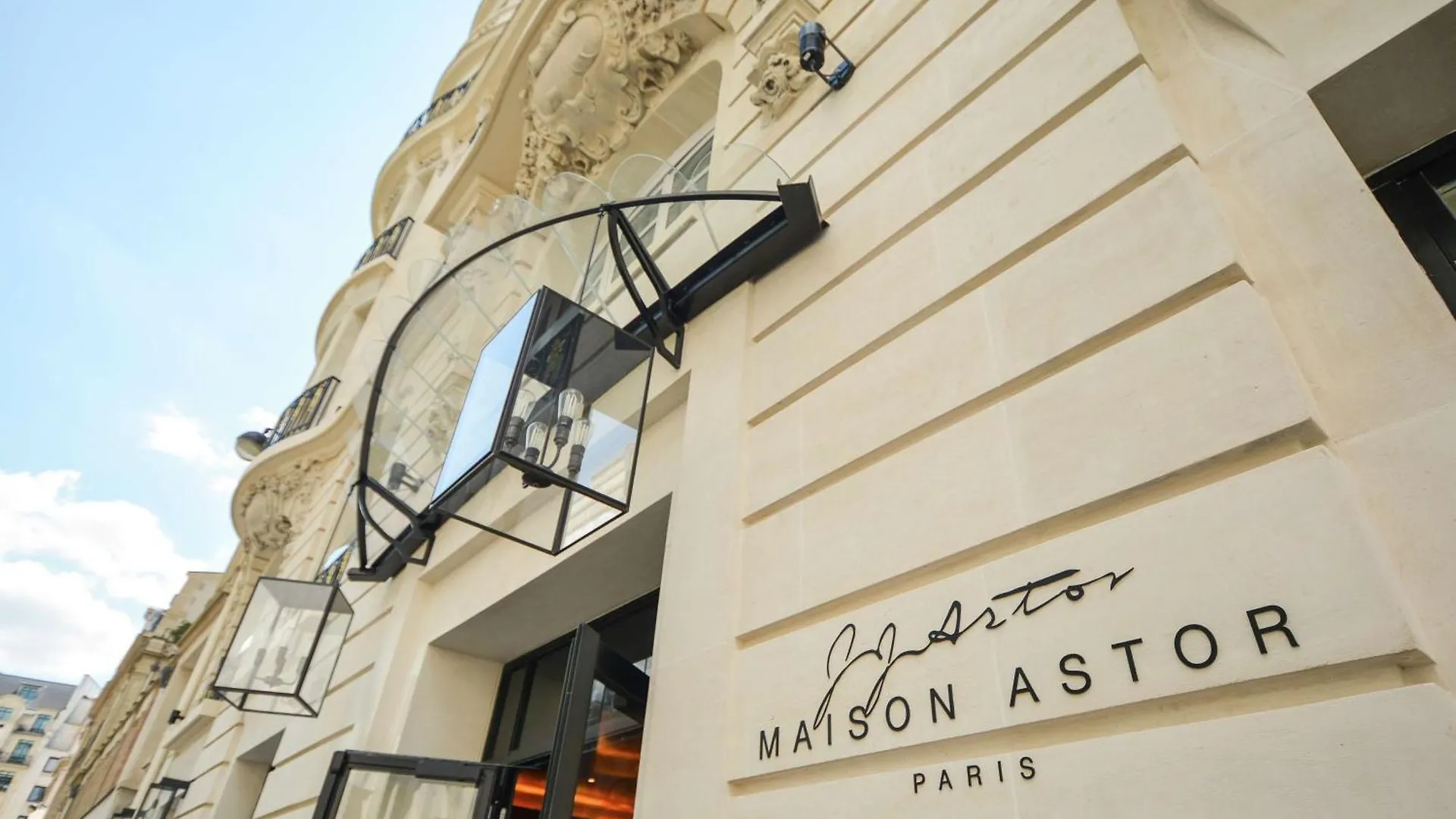 Maison Astor Paris, Curio Collection By Hilton