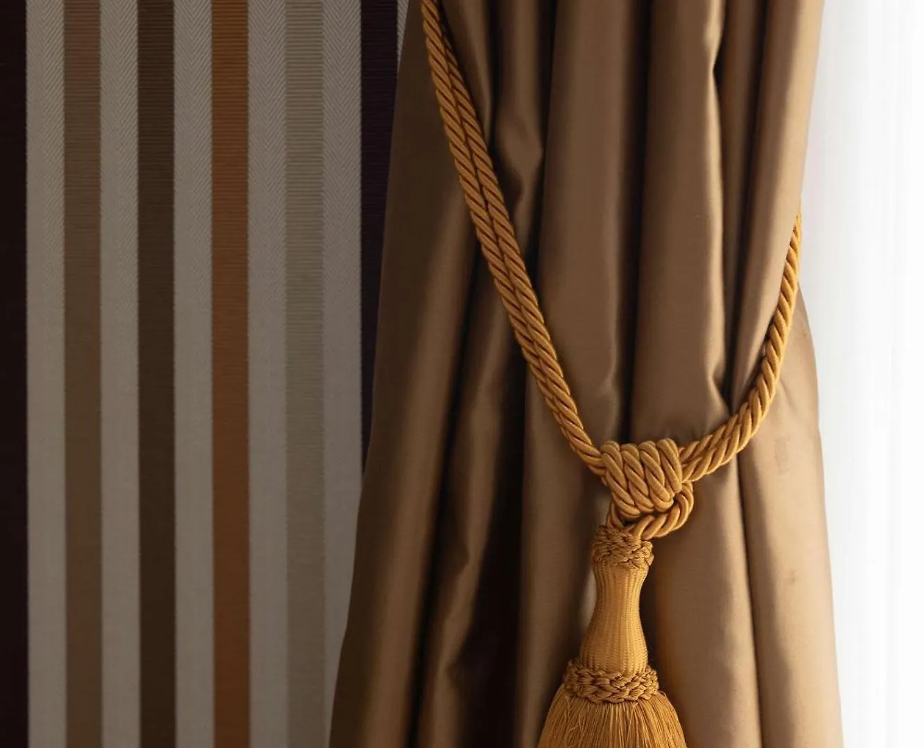 Maison Astor Paris, Curio Collection By Hilton Hotel