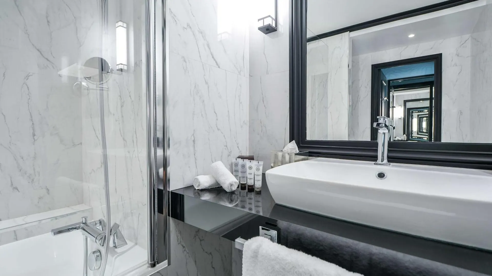 מלון Maison Astor Paris, Curio Collection By Hilton