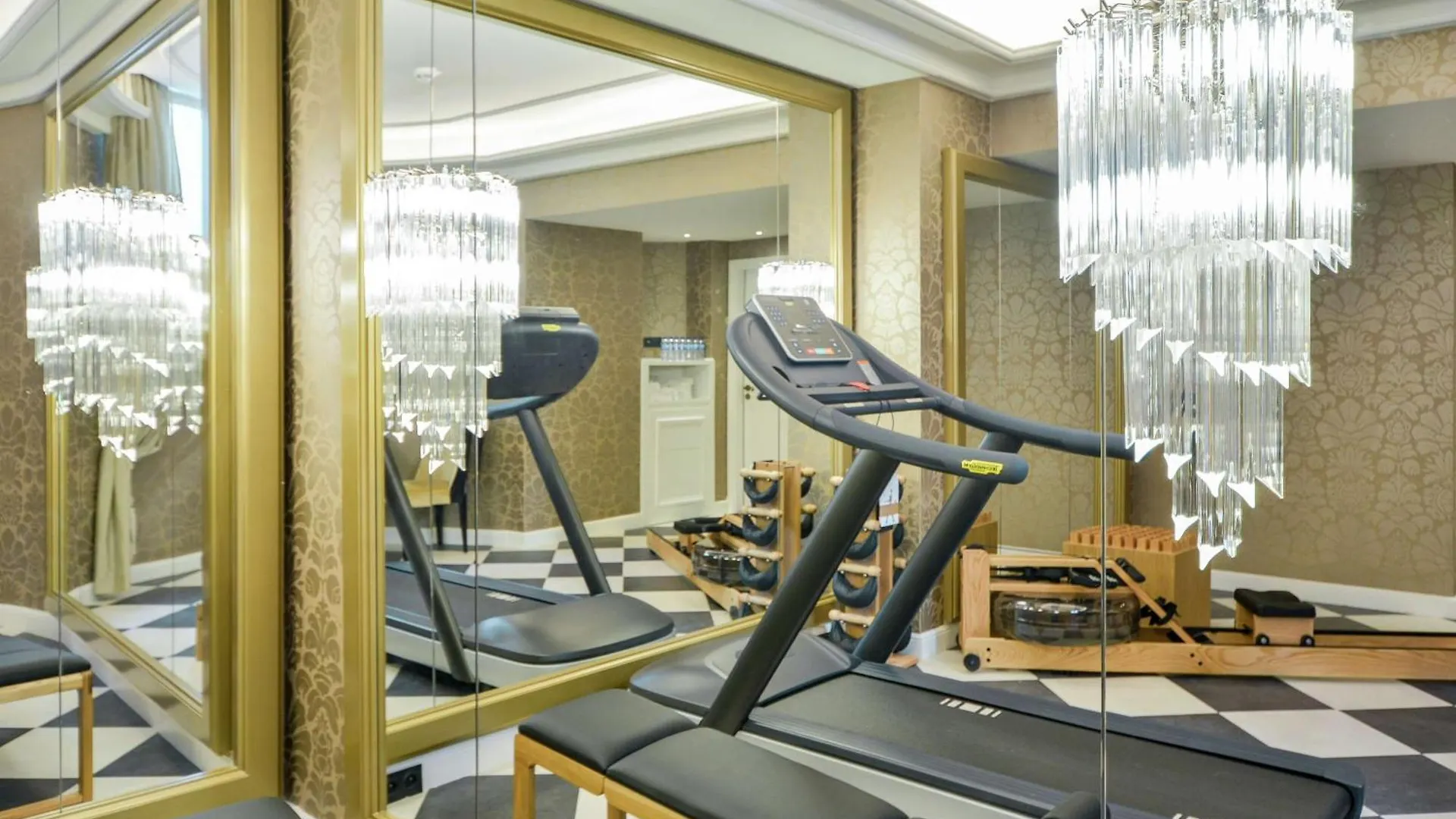 Maison Astor Paris, Curio Collection By Hilton Hotel 4*